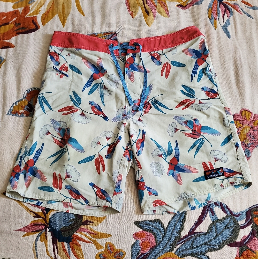 Men's Patagonia Wavefarer Boardshorts Parrots Dino White